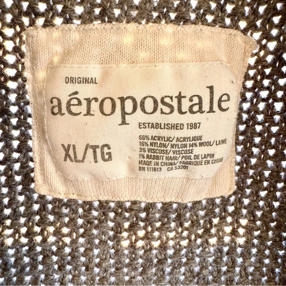 Aeropostale Gray‎ Knitted Sleeveless Cardigan Vest XL Fair Isle Pattern